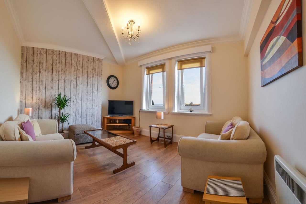 The Whitby Prospect, 2 Bed Apartment With Stunning Views, 2 Mins From Beach Екстериор снимка